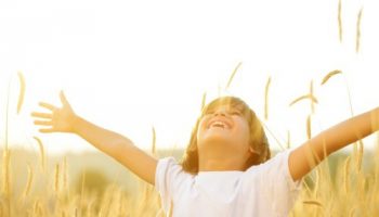 how-to-grow-childs-faith-500x325