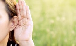 اعط انتباها للصلاه و الكلمة